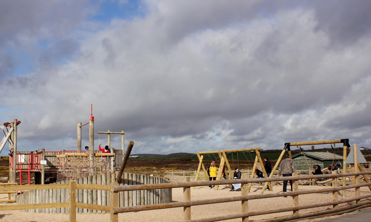 The Land'S End Hotel Sennen Bagian luar foto