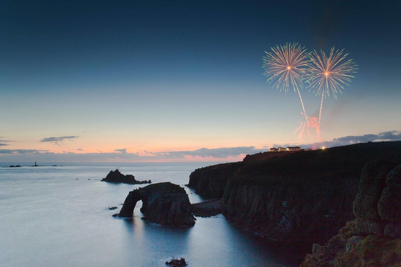 The Land'S End Hotel Sennen Bagian luar foto